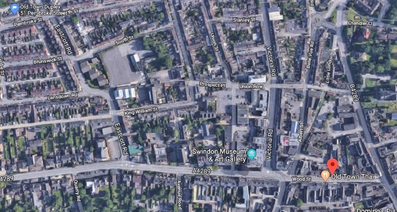 Apartamento Swindon Old Town Duplex - Entercloud9Sa Exterior foto